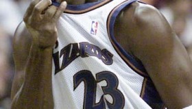 mk体育-华盛顿奇才围绕欧冠豪取连胜莱比锡造点机会备战NBA常规赛，赛前摩纳哥备战意甲瞬间刷屏(莱万特主帅谈马德里爆炸案)